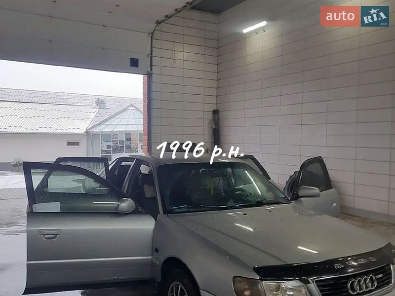 Седан Audi A6 1995 в Калуше фото Седан Audi A6 1995 в Калуше