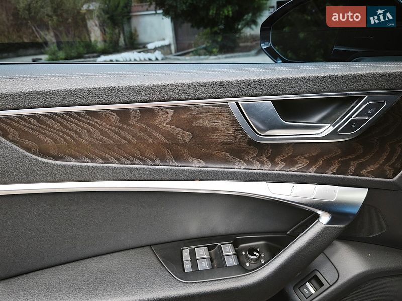 Седан Audi A6 2019 в Одессе