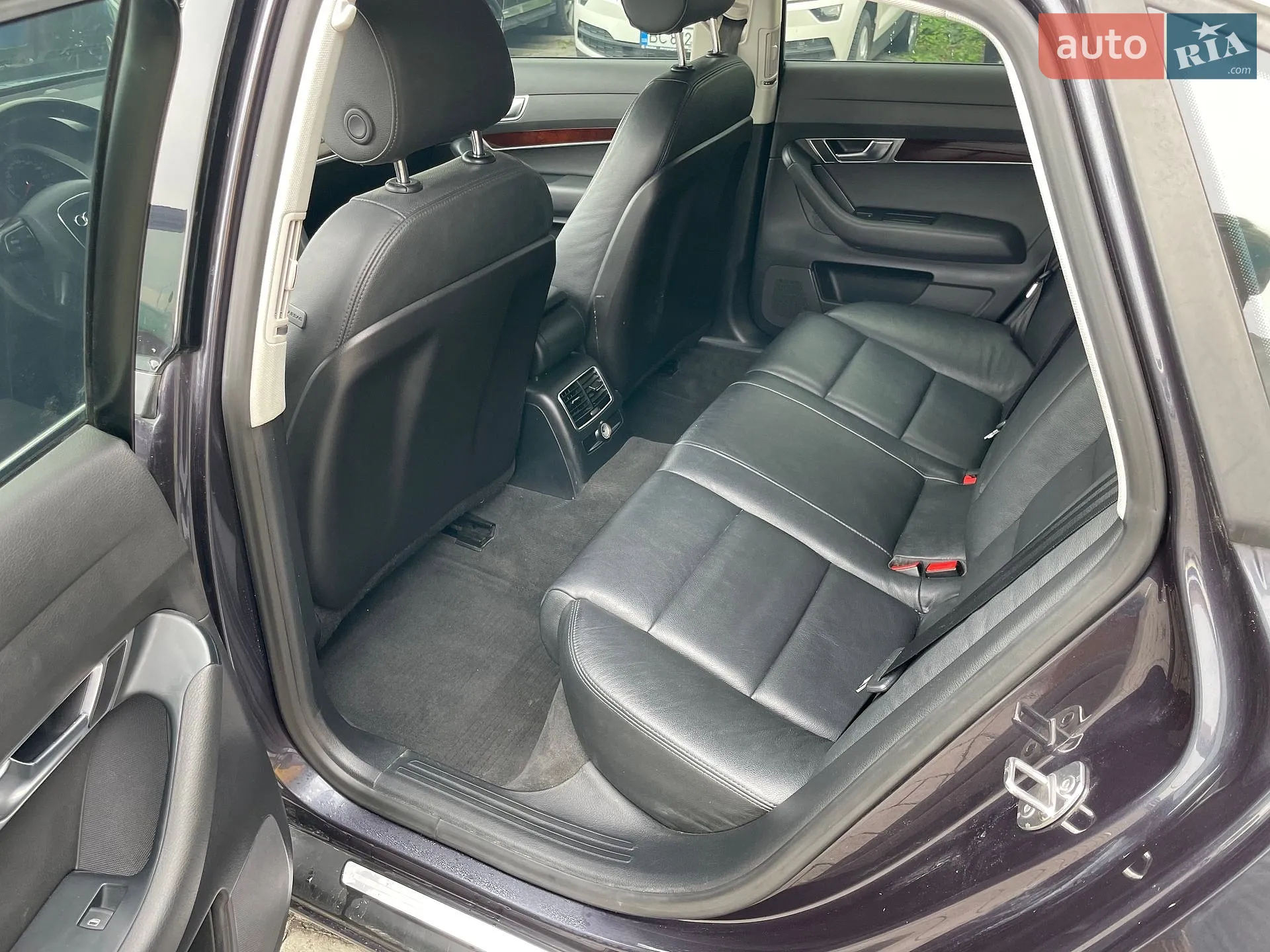 2010 Audi A6 - мініатюра 6
