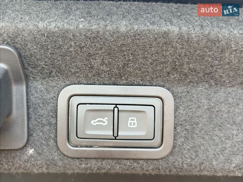 Седан Audi A6 2020 в Киеве