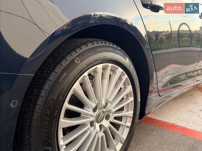 Седан Audi A6 2020 в Киеве