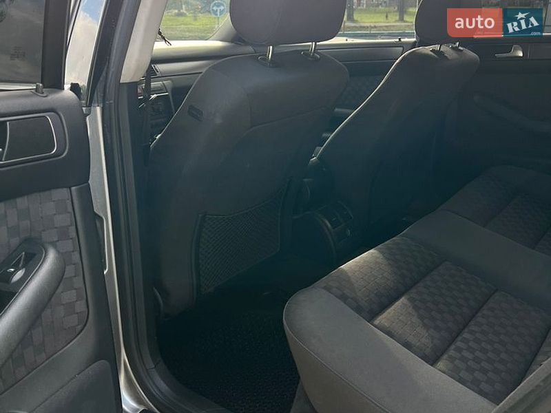 Універсал Audi A6 2004 в Нововолинську фото 6 Універсал Audi A6 2004 в Нововолинську