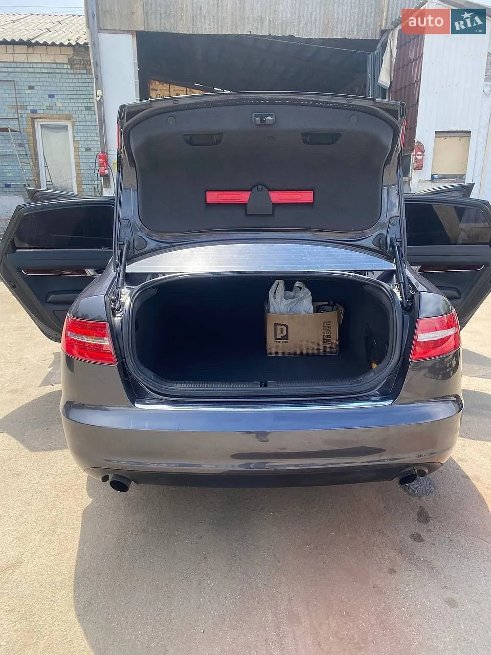 Audi A6 2011 VIN WAUZZZ4F3BN050362 фото оголошення 10 з 41