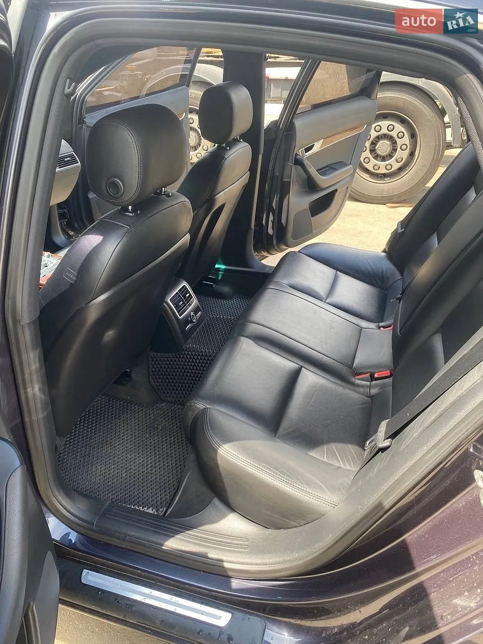 Audi A6 2011 VIN WAUZZZ4F3BN050362 фото оголошення 25 з 41