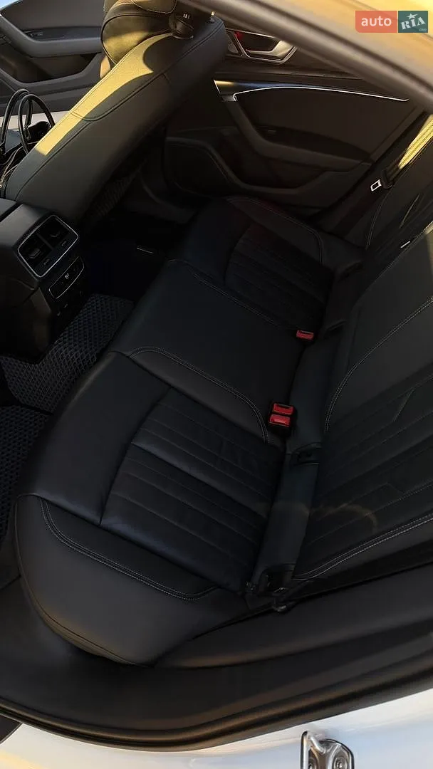 Audi A6 2019 VIN WAUD8AF25KN129542 фото оголошення 8 з 12