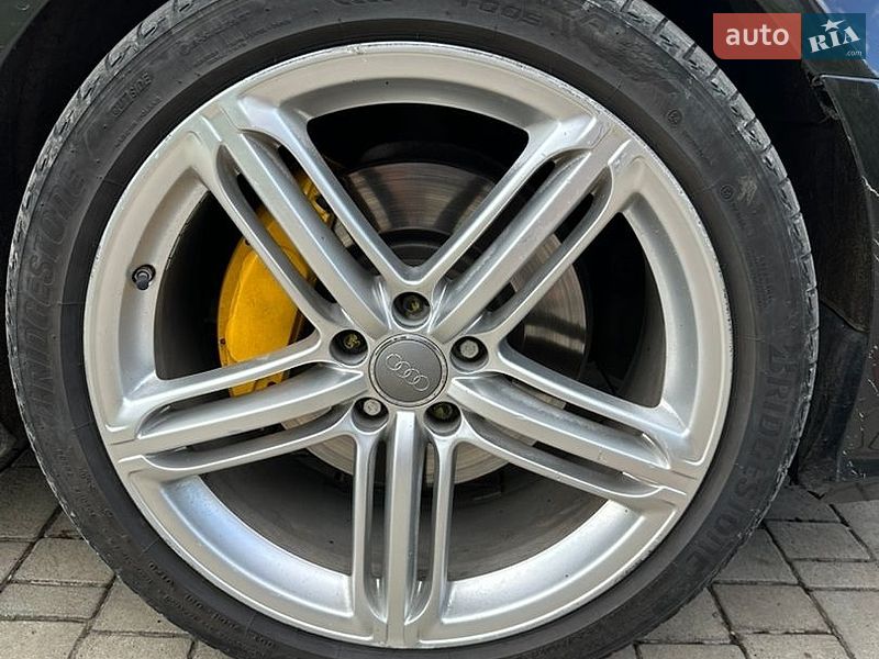 Універсал Audi A6 2015 в Косові