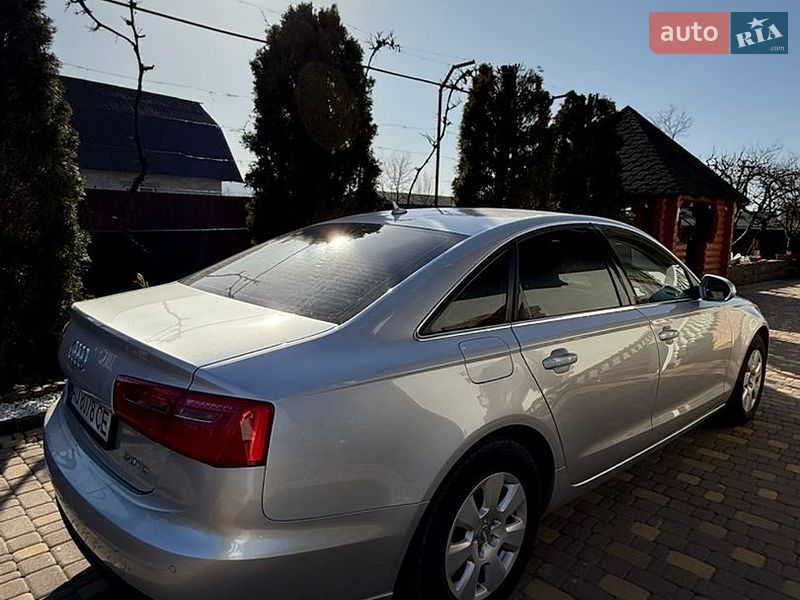 Седан Audi A6 2012 в Тячеві