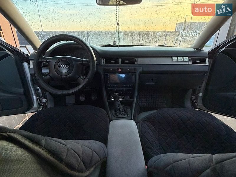 Седан Audi A6 1998 в Жовкві