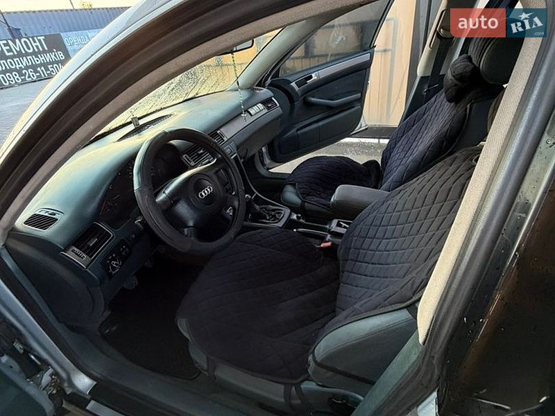 Седан Audi A6 1998 в Жовкві