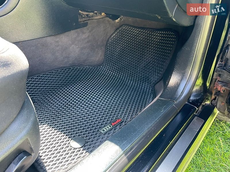 Седан Audi A6 1999 в Надворной