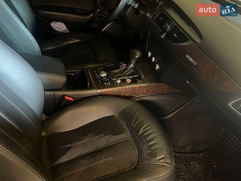 Седан Audi A6 2012 в Сколе