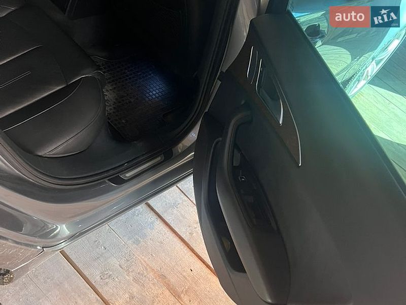 Седан Audi A6 2012 в Сколе