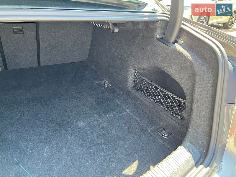 Седан Audi A6 2016 в Рівному