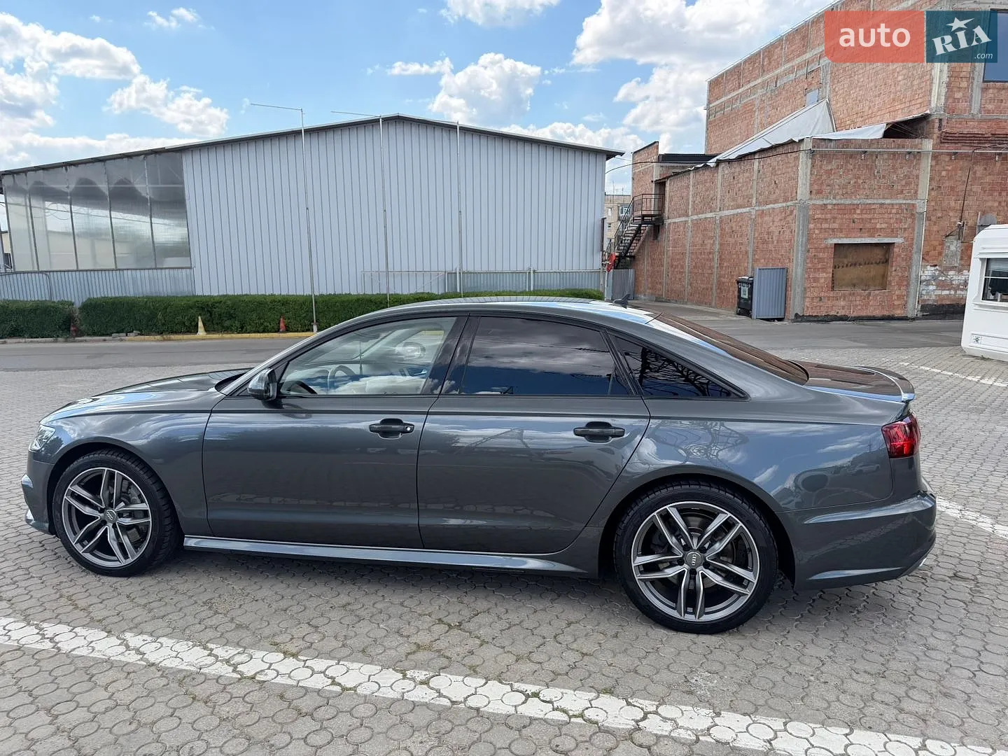 Audi A6 2015 VIN WAUZZZ4G6GN093271 фото оголошення 3 з 28