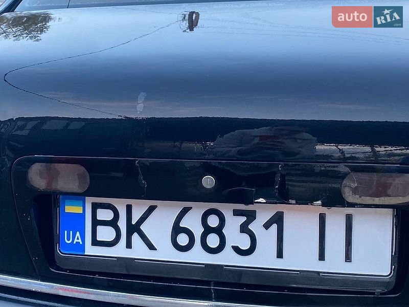 Седан Audi A6 1998 в Дубровице