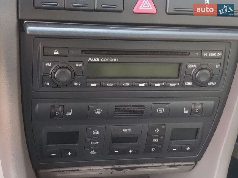Универсал Audi A6 2004 в Костополе