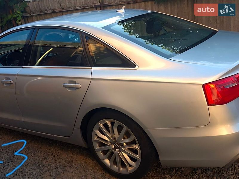 Седан Audi A6 2012 в Мукачево