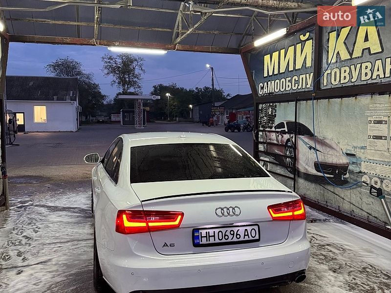 Седан Audi A6 2013 в Одессе