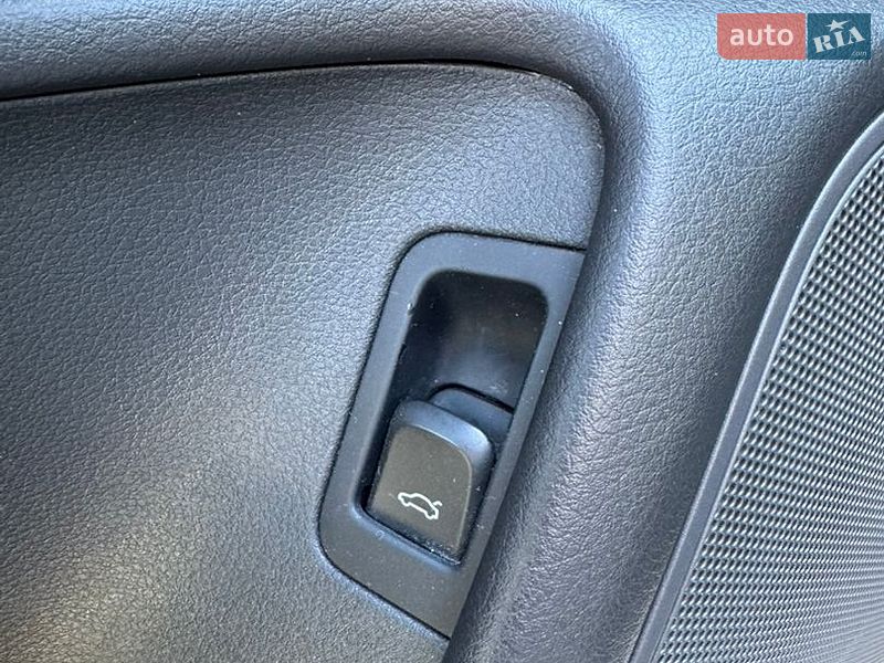 Седан Audi A6 2012 в Луцке