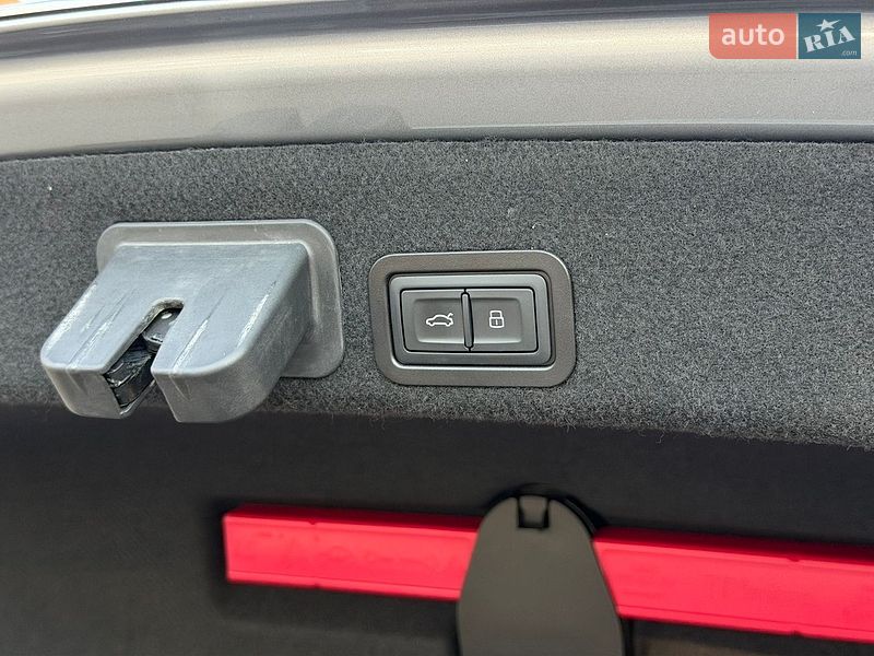 Седан Audi A6 2015 в Николаеве