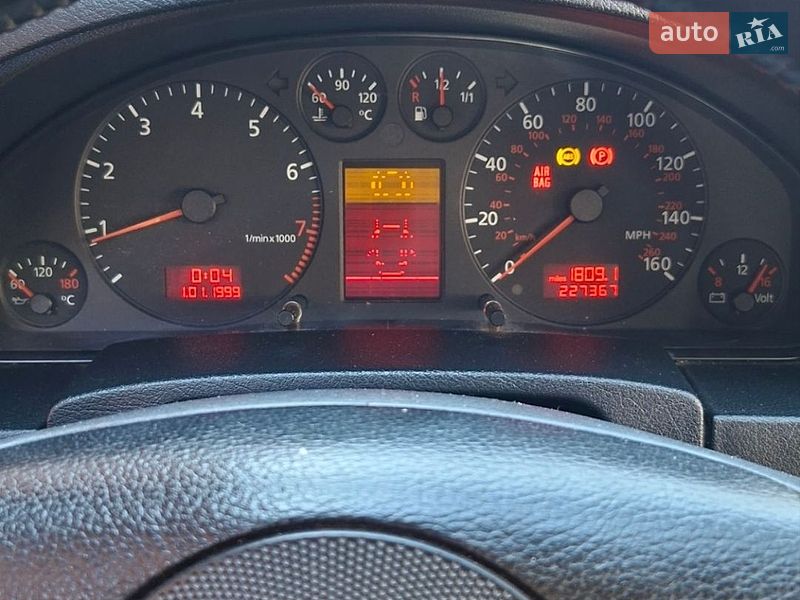 Седан Audi A6 2000 в Черновцах