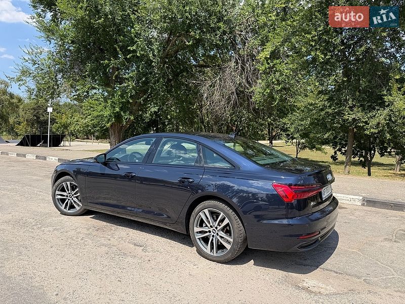 Седан Audi A6 2021 в Днепре