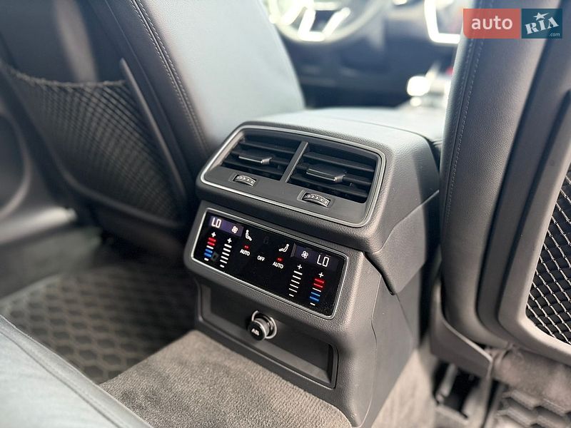 Седан Audi A6 2018 в Киеве