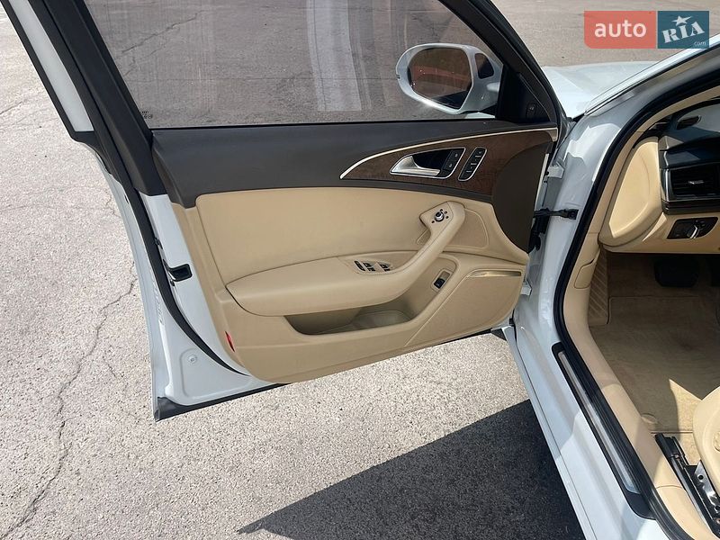 Седан Audi A6 2013 в Ровно