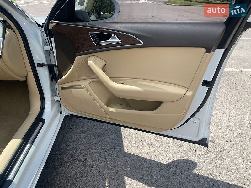 Седан Audi A6 2013 в Ровно