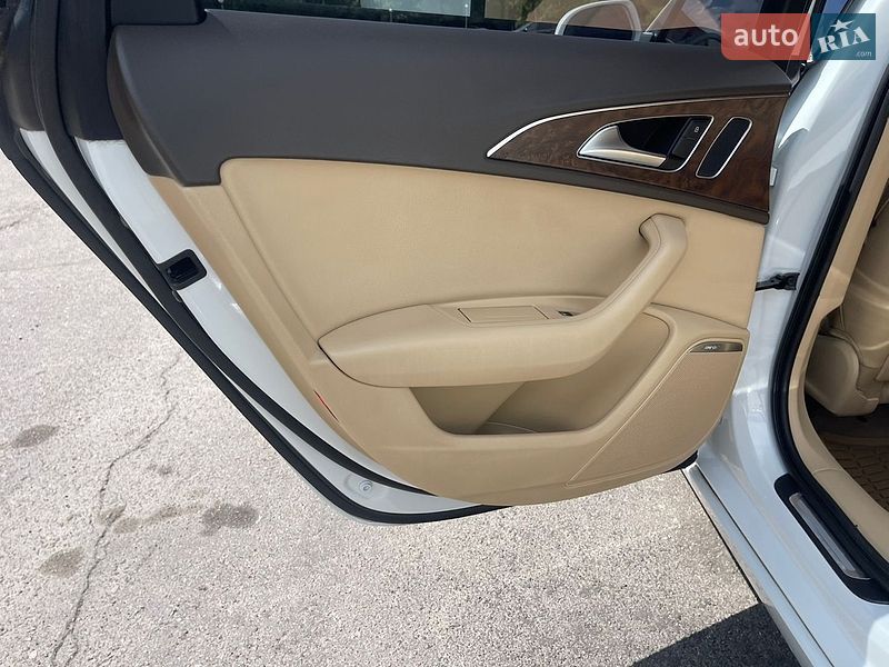 Седан Audi A6 2013 в Ровно