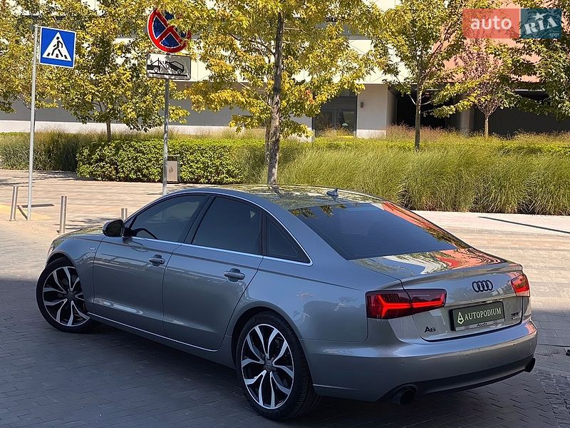 Седан Audi A6 2014 в Киеве