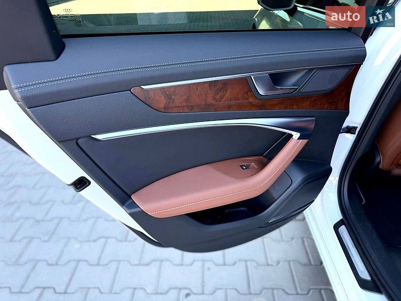 Седан Audi A6 2021 в Киеве