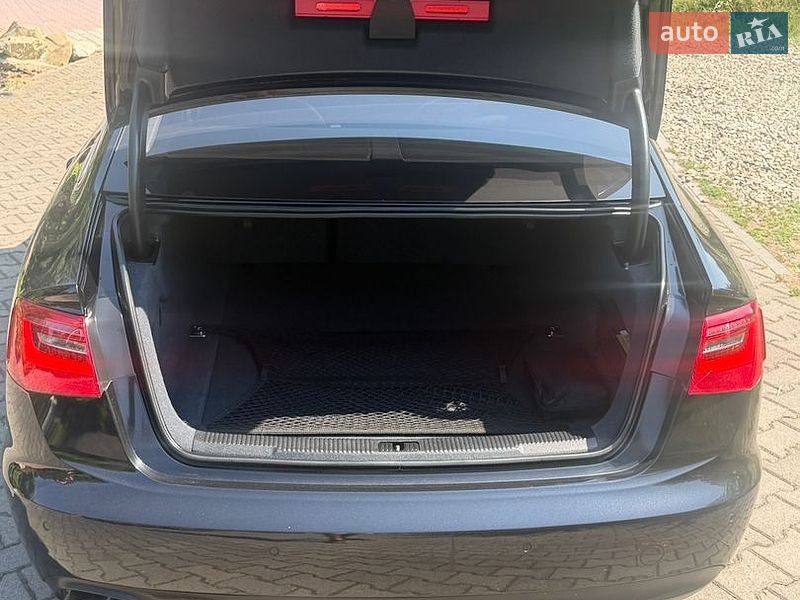 Седан Audi A6 2012 в Черновцах