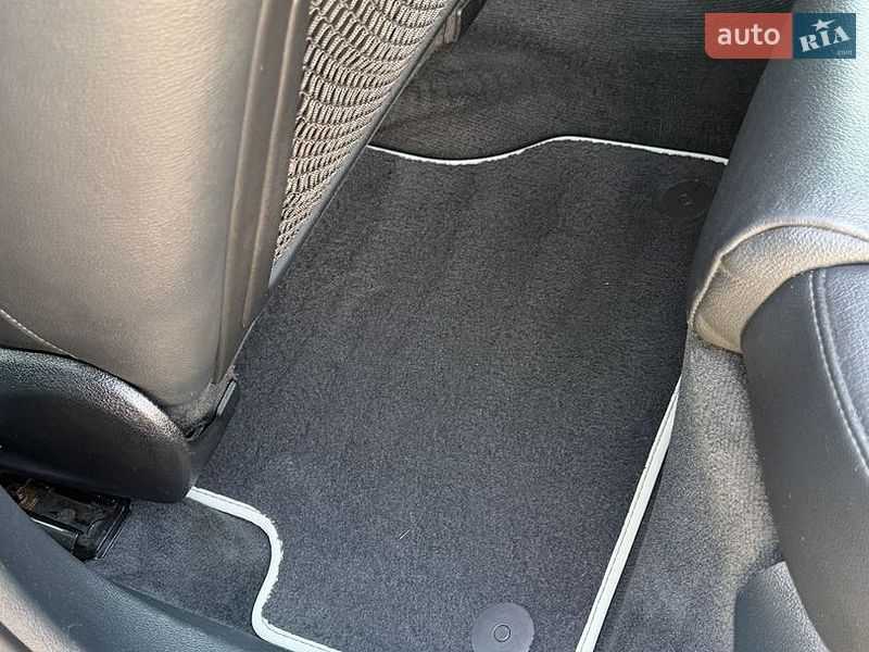Седан Audi A6 2012 в Черновцах