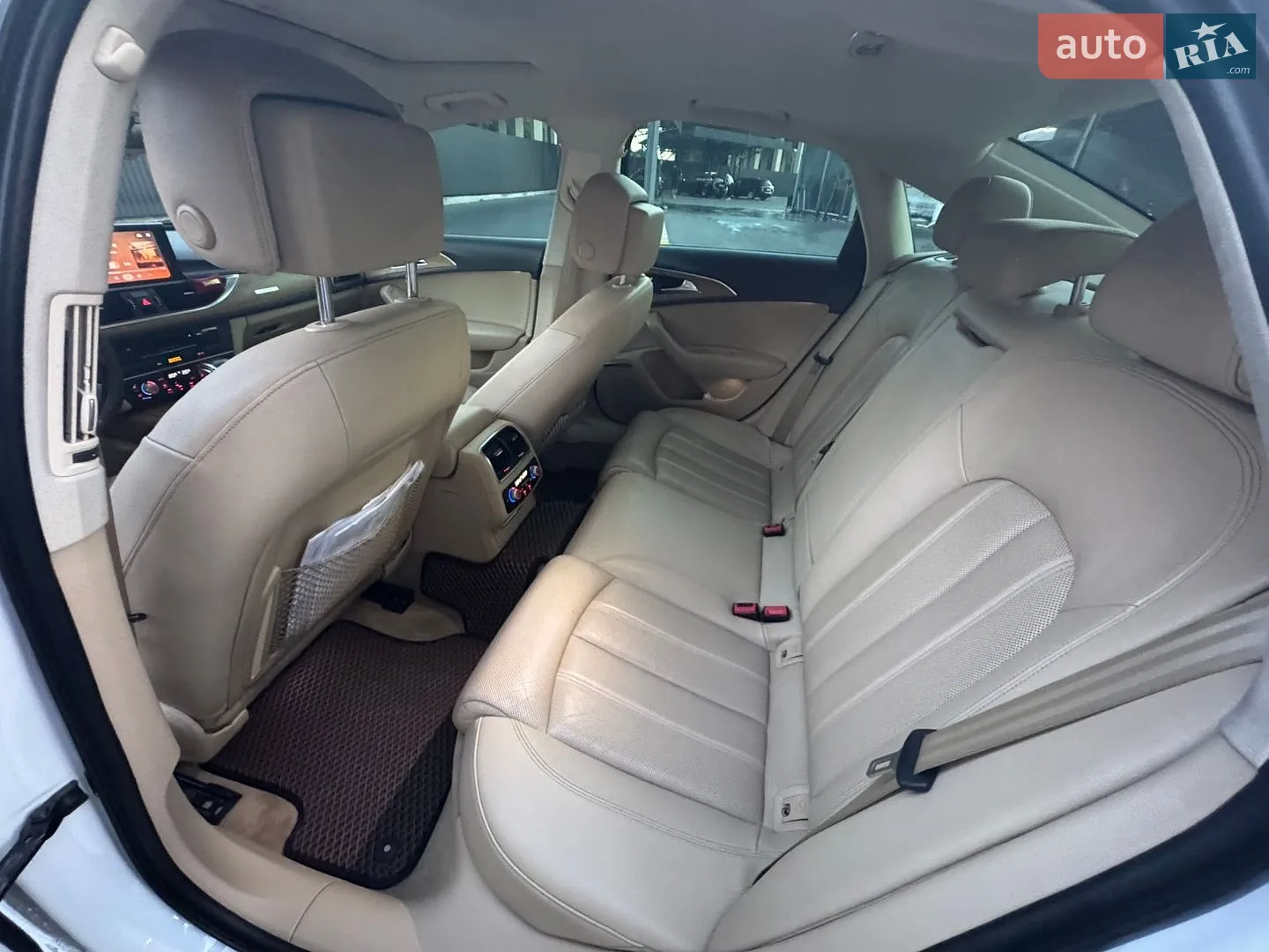 2012 Audi A6 - мініатюра 11