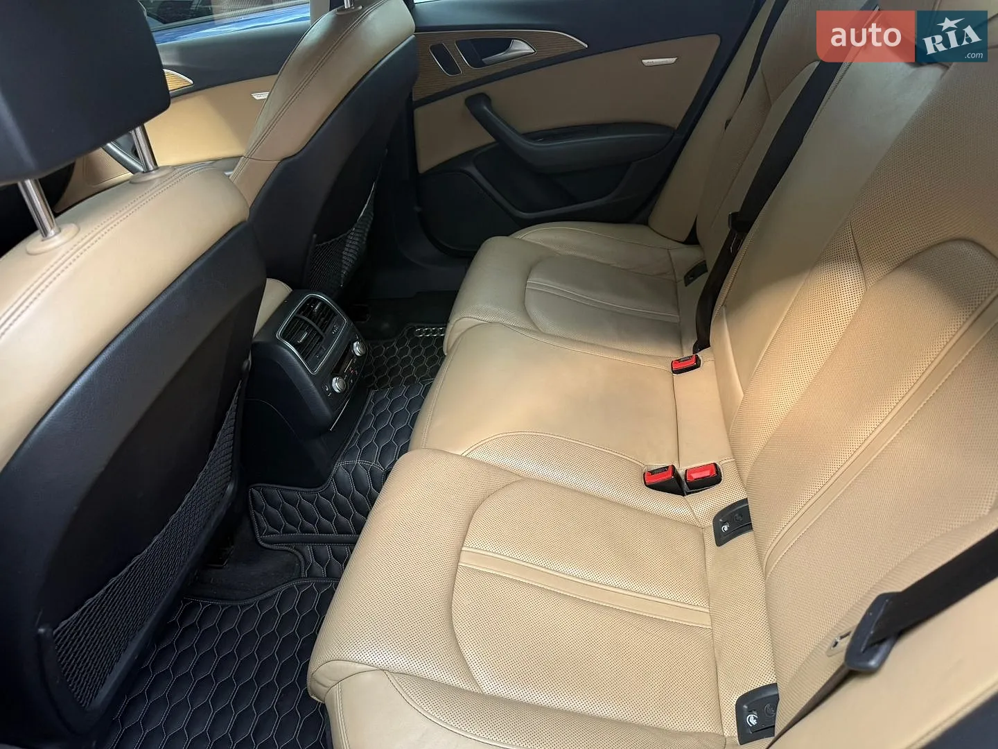 2011 Audi A6 - мініатюра 26