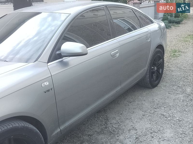 Седан Audi A6 2004 в Галиче