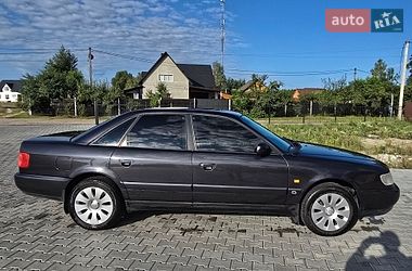 Седан Audi A6 1995 в Шацке