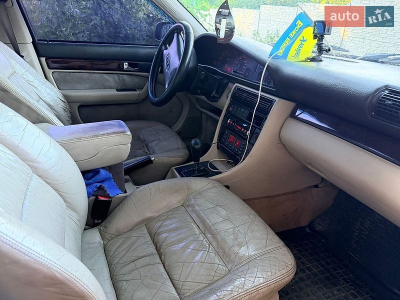 Седан Audi A6 1996 в Дніпрі