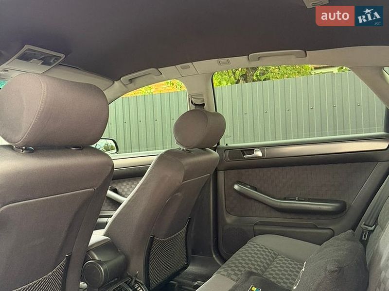 Седан Audi A6 2002 в Любомлі