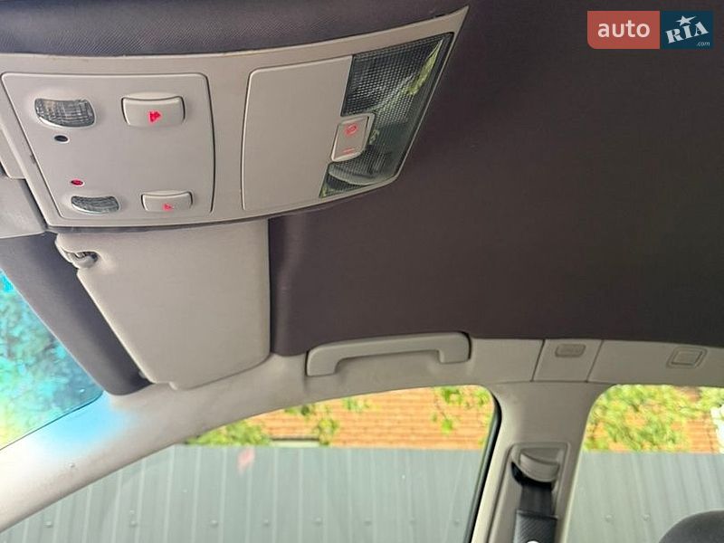 Седан Audi A6 2002 в Любомлі