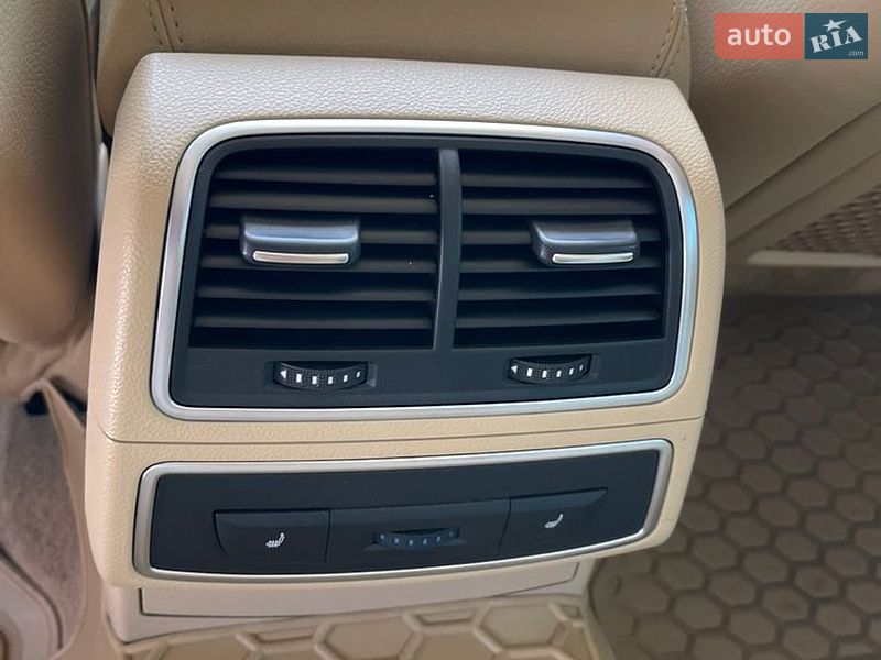 Седан Audi A6 2014 в Ровно