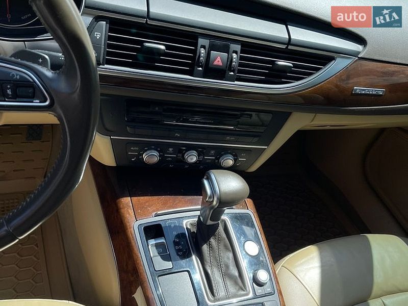 Седан Audi A6 2014 в Ровно