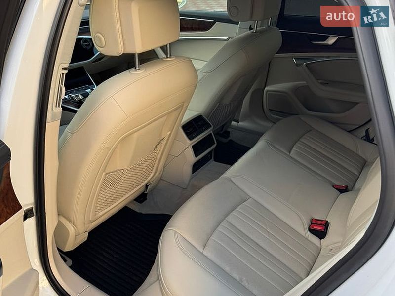 Седан Audi A6 2023 в Прилуках