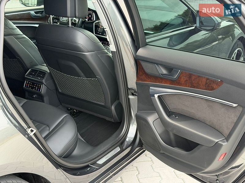 Седан Audi A6 2019 в Чернівцях