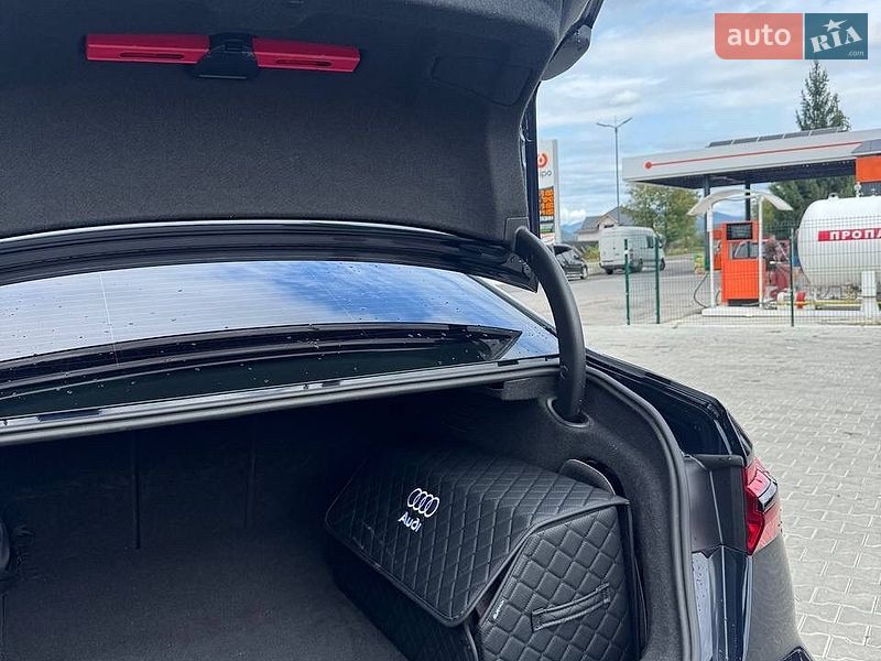 Седан Audi A6 2019 в Виноградове