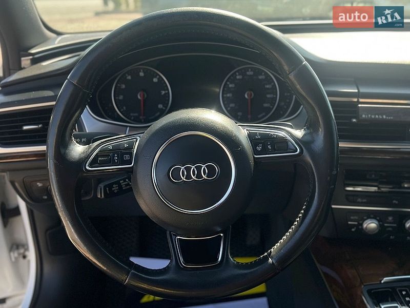 Седан Audi A6 2015 в Мукачевому