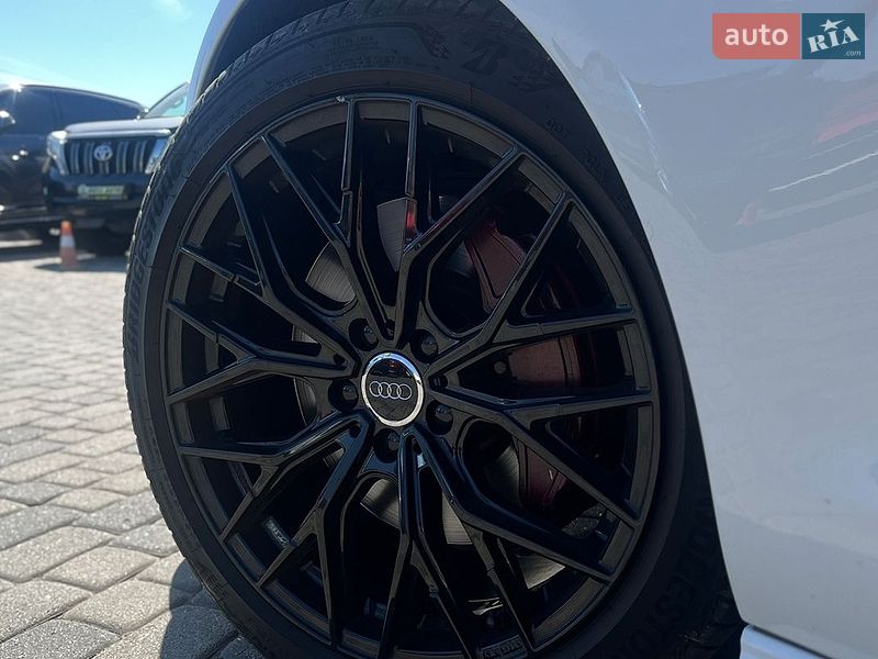 Седан Audi A6 2015 в Мукачевому
