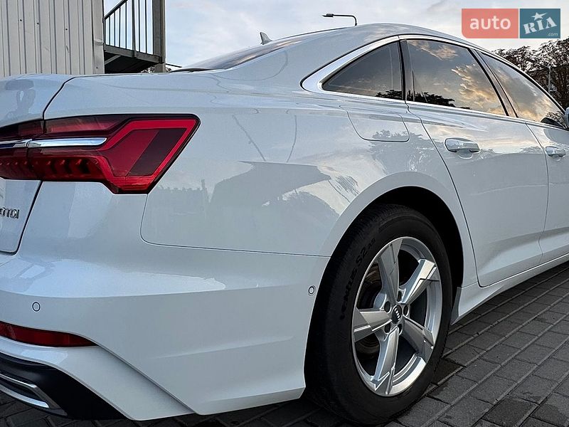 Седан Audi A6 2019 в Ровно