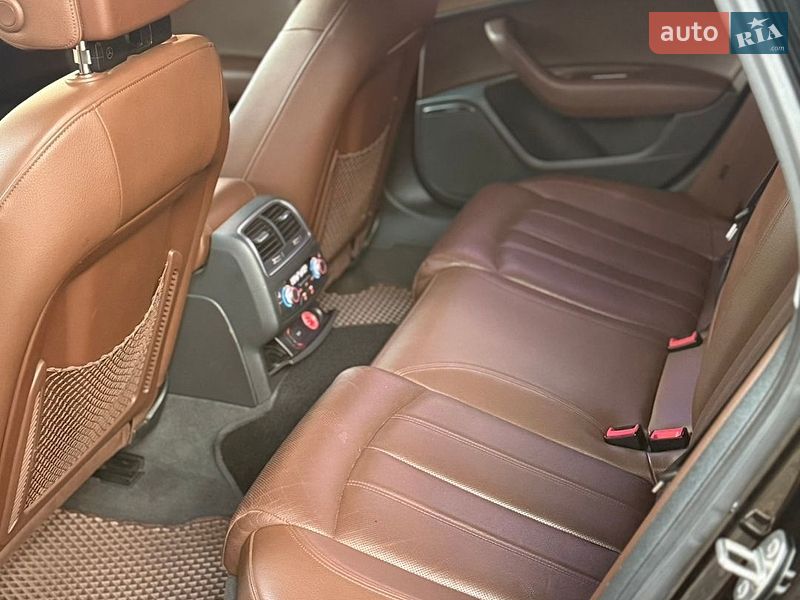 Седан Audi A6 2015 в Звягелі